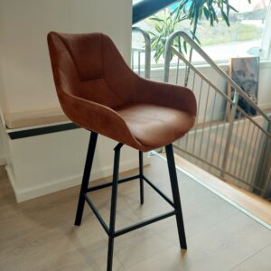 Olivia Barstol - Bull betræk Camel m/sort metal stel *RESTPARTI*