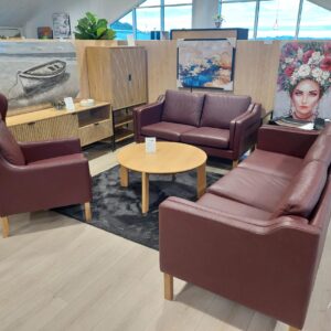 Clausholm Sofasæt 1+ 2 + 3 pers. Bordeaux 09-60 Royal Læder. Massiv Egetræ olie Ben