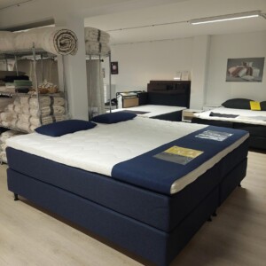 Dama Kontinentalseng. 210x210cm